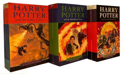 Lot 280 - J K ROWLING: 3 First editions: HARRY POTTER...
