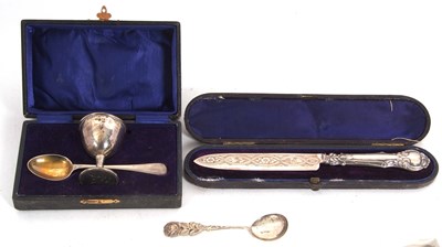 Lot 181 - Mixed Lot: A cased Victorian silver bladed...