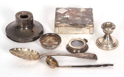 Lot 197 - Mixed Lot:  A George IV Irish silver berry...