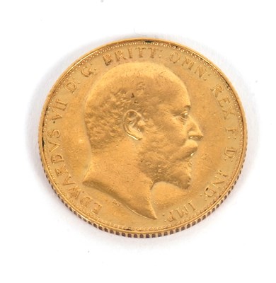 Lot 172 - A 1908 gold sovereign, 8.0g
