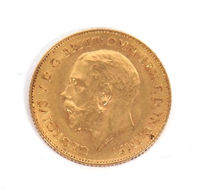 Lot 175 - A 1915 half sovereign, 4.0g
