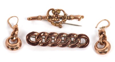 Lot 126 - A mixed lot of jewellery: to include a pair of...