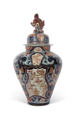 Lot 112 - Large Japanese Arita jar and cover, early 19th...