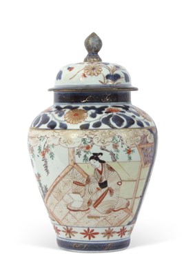 Lot 113 - Japanese Arita porcelain jar and cover...