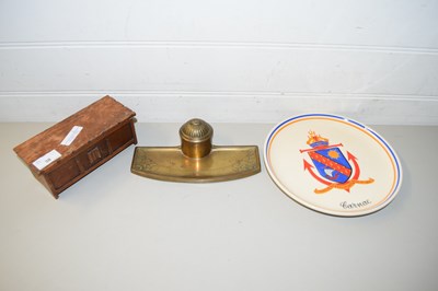 Lot 38 - MIXED LOT COMPRISING A SMALL MUSICAL JEWELLERY...
