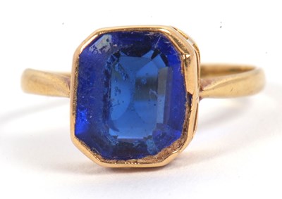 Lot 26 - A French blue paste ring, the blue paste stone...