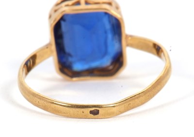 Lot 26 - A French blue paste ring, the blue paste stone...