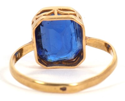 Lot 26 - A French blue paste ring, the blue paste stone...
