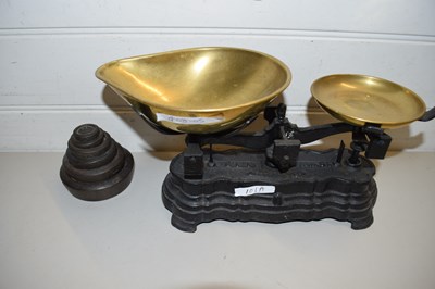 Lot 101A - VINTAGE BRASS AND IRON KITCHEN SCALES AND WEIGHTS
