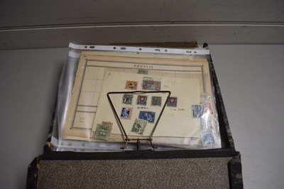 Lot 133 - BOX FILE CONTAINING WORLD STAMPS