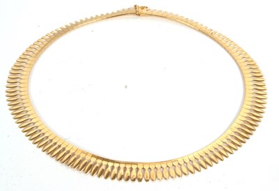 Lot 119 - A fringe style collar necklace, the graduated...