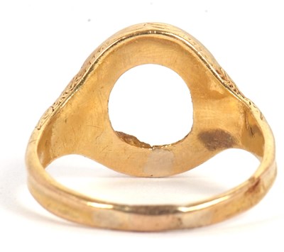 Lot 16 - A hardstone signet ring, set with a carnelian...