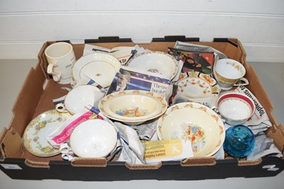Lot 223 - BOX OF MIXED CERAMICS TO INCLUDE ROYAL DOULTON...