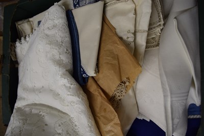 Lot 249C - ONE BOX VARIOUS TABLE CLOTHS, LINEN ETC
