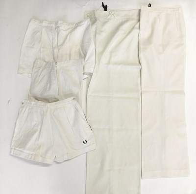 Lot 120 - A quantity of vintage sportswear, to include...