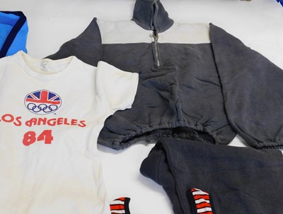 Lot 118 - A quantity of vintage sportswear, to include a...