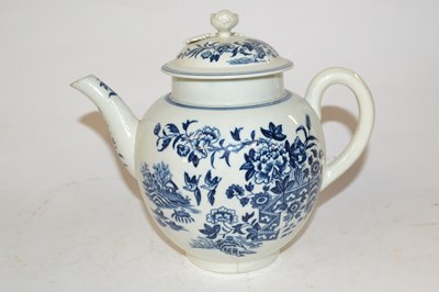 Lot 371 - An 18th Century Worcester porcelain teapot and...
