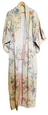 Lot 8 - A mid 20th century floral kimono