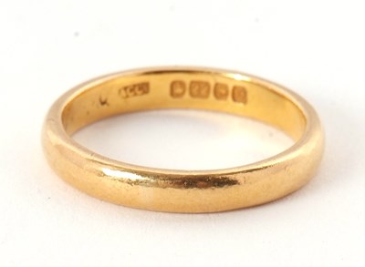 Lot 192 - A 22ct wedding band, hallmarked Birmingham...
