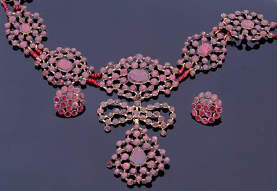 Lot 316 - Vintage Bohemian garnet drop necklace, the...