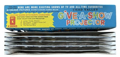 Lot 285 - A set of 4 boxed 'Give a Show' Projector...
