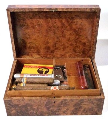 Lot 407 - Box containing a quantity of cigars, Romeo &...
