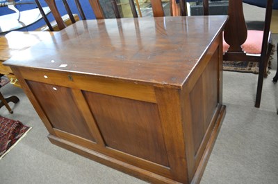 Lot 448 - A large 20th Century storage chest with...