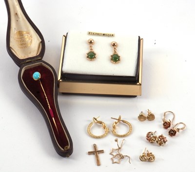 Lot 181 - A mixed lot: to include an oval turquoise...