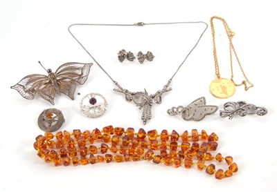 Lot 229 - A mixed lot: to include an amber bead necklace,...