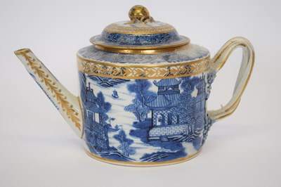 Lot 1 - LARGE MODERN CHINESE BALUSTER VASE DECORATED...