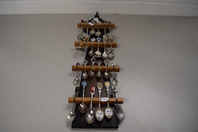 Lot 119 - COLLECTION OF CRESTED COLLECTORS SPOONS ON A...
