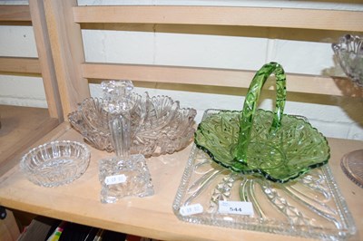 Lot 544 - MIXED LOT : VARIOUS GLASS BOWLS, CANDLESTICKS,...