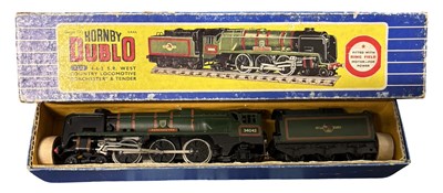Lot 41 - A boxed Hornby Dublo 00 gauge 4-6-2 SR West...