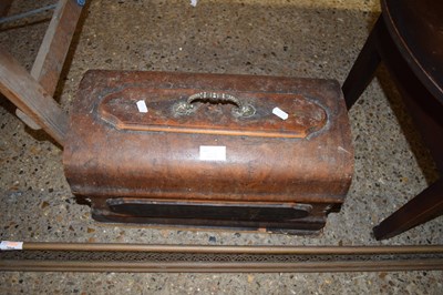 Lot 403 - VINTAGE CASED SEWING MACHINE