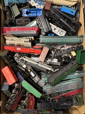 Lot 92 - A large box of various rolling stock parts for...