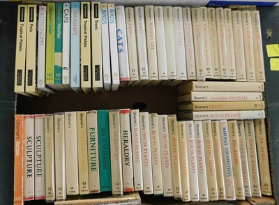 Lot 536 - Box: good quantityquantity Observer books...