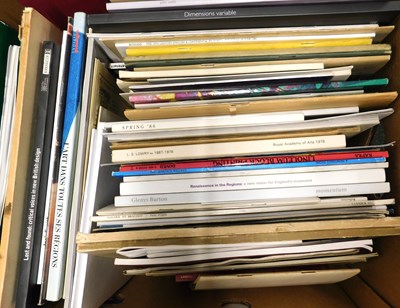 Lot 543 - Box: Art