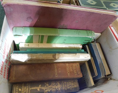 Lot 590 - Box: mixed