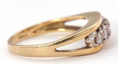 Lot 53 - An 18ct diamond ring, set with five round...