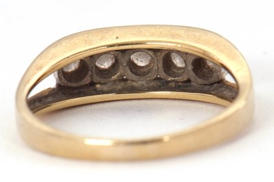 Lot 53 - An 18ct diamond ring, set with five round...