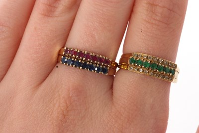 Lot 10 - A 14K interchangeable gemset ring, the two row...