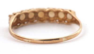 Lot 48 - A 9ct cultured pearl ring, the seven split...