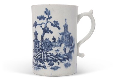 Lot 63 - A large Lowestoft porcelain tankard with...