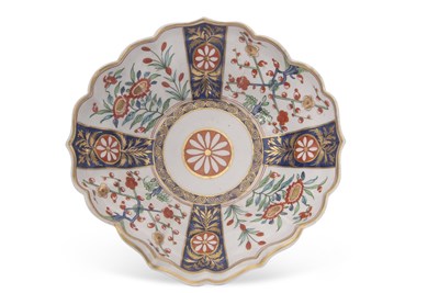 Lot 65 - An 18th Century Worcester porcelain dish of...