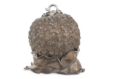 Lot 230 - A Victorian centrepiece naturalistically...