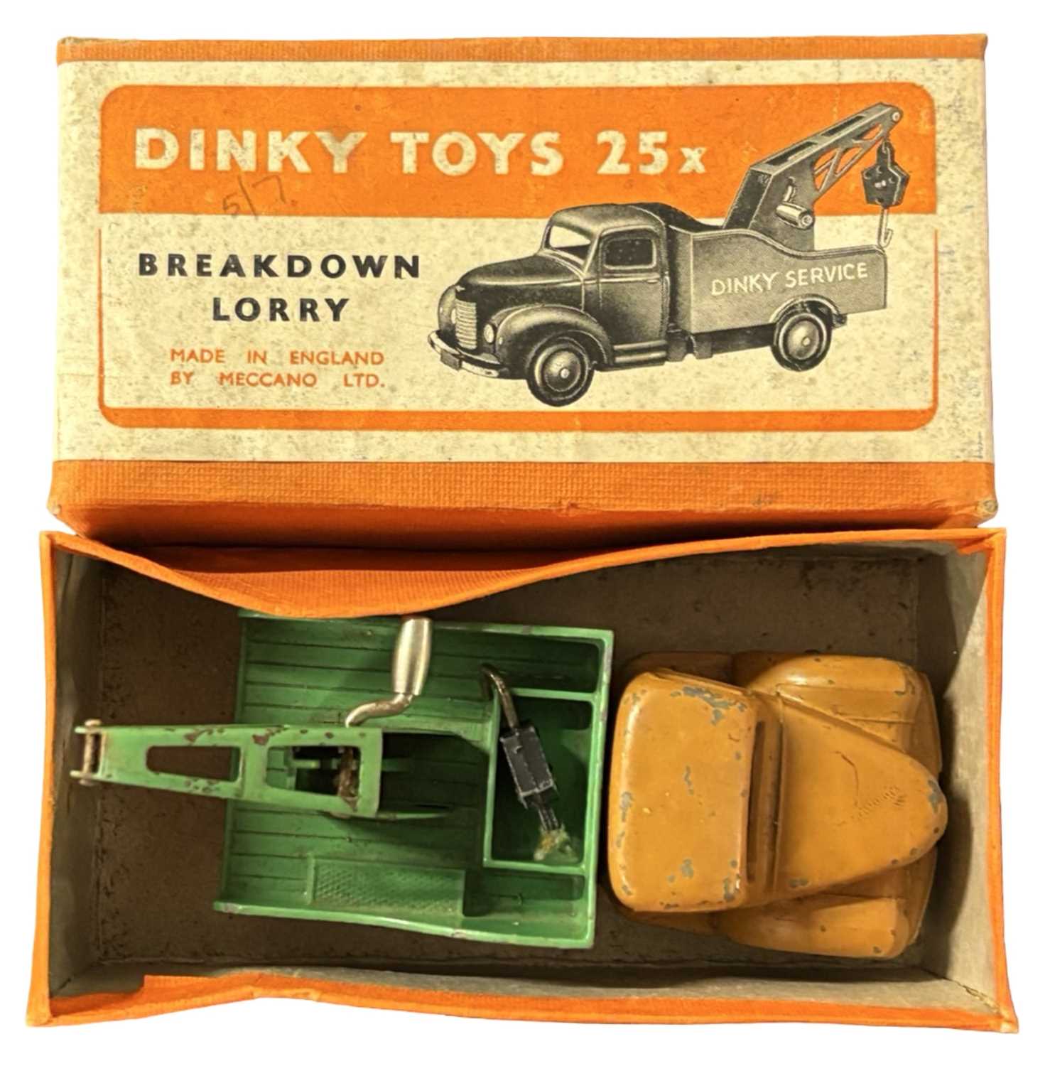 Lot 44 - A boxed Dinky Toy 25X Breakdown Lorry