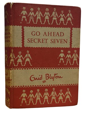 Lot 276 - ENID BLYTON: GO AHEAD SECRET SEVEN, Leicester,...