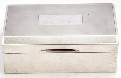 Lot 95 - George VI silver table cigarette casket,...