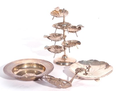 Lot 110 - Mixed lot: silver Armada dish, London 1972,...