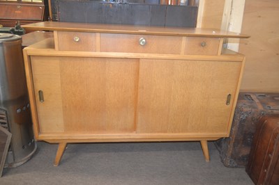 Lot 515 - A vintage mid Century Avalon oak veneered...